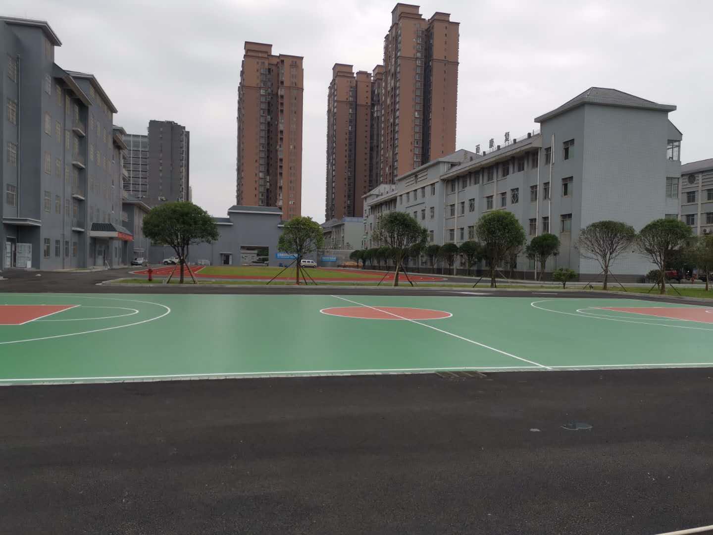 湘潭市九華戒毒所（市級(jí)）塑膠跑道、新一代硅PU籃球場(chǎng)項(xiàng)目
